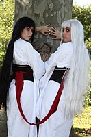 cosplayeuses dans le parc de Bercy