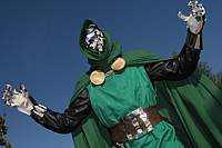 cosplayeur dans le parc de Bercy