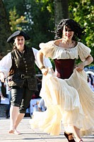 Pirate / Do�a Hermine (cr�ation personnelle / De Cape et de Crocs)