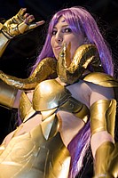 Version f�minine de M� (Saint Seiya)