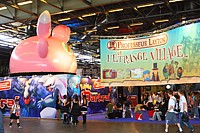 Stand Nintendo - Pok�mon Rondoudou g�ant et banderole Professeur Layton