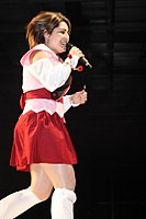 La pr�sentatrice en Kaguya Sumeragi (Code Geass R2)