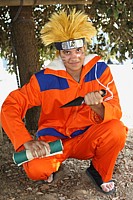 Un des nombreux clones de Naruto