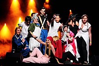 Riza Hawkeye, Roy Mustang, Pinako Rockbell, King Bradley, Kimblee, May Chang, Lust, Izumi Curtis, Winry Rockbell, Edward Elric (Fullmetal Alchemist)