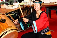 Show du Tsunagari Taiko Center