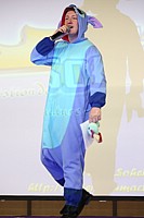 Le pr�sentateur en Stitch (Lilo et Stitch)