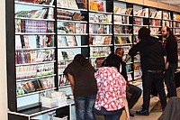 Stand Manga Caf�
